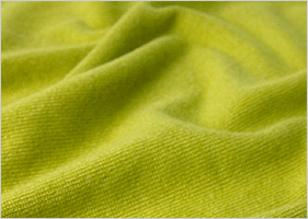 カシミヤVネックセーター/キウイグリーン