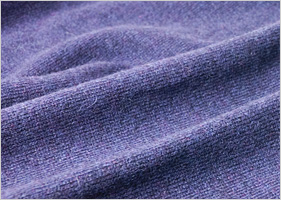 カシミヤVネックセーター/ディープパープル