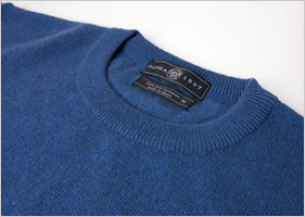 カシミヤクルーネックセーター